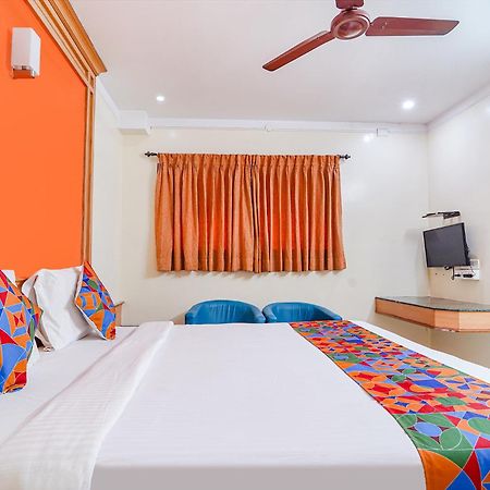 Fabhotel Ess Paradise - Nr Bus Stand Coimbatore Exteriör bild