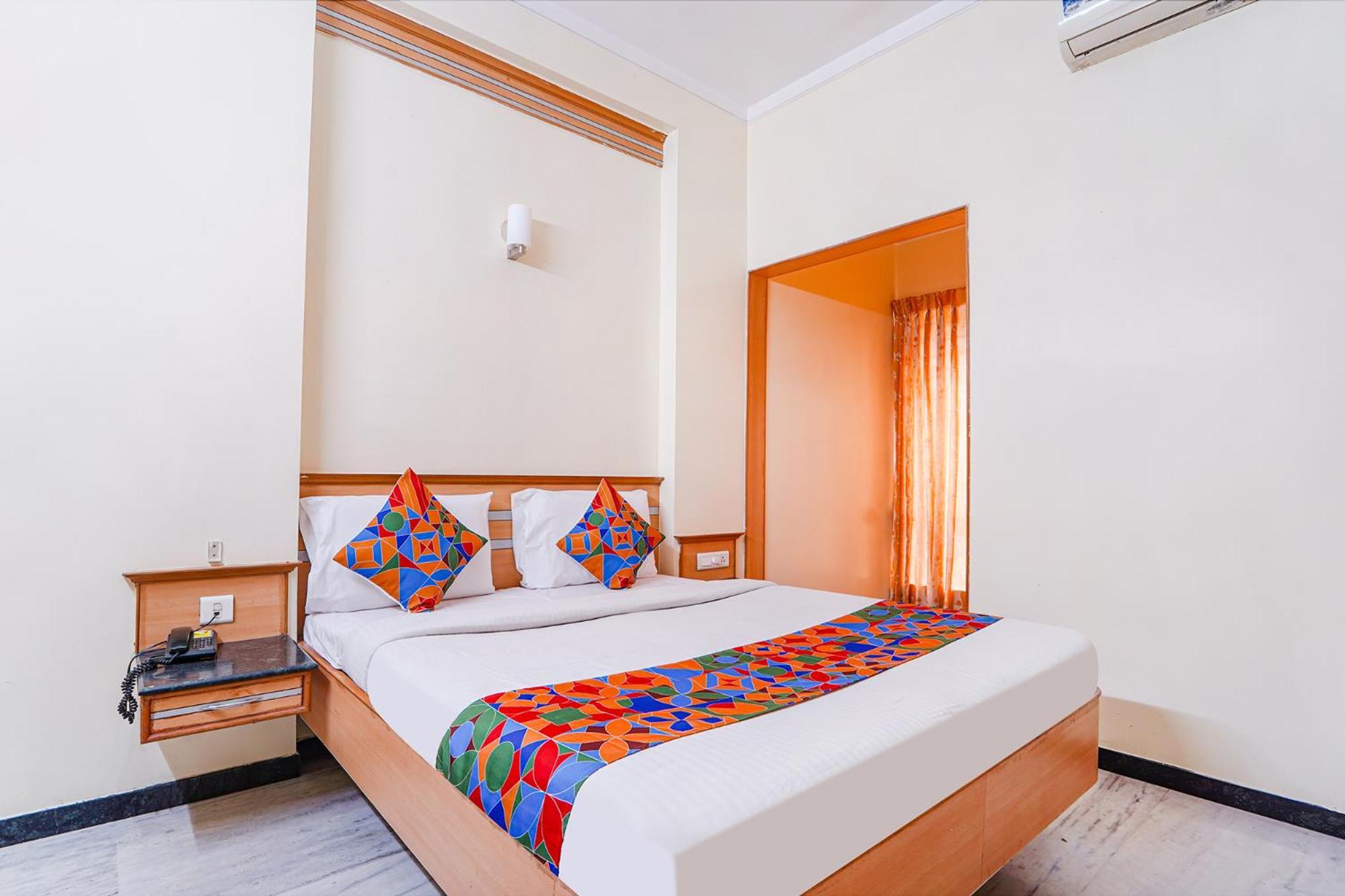 Fabhotel Ess Paradise - Nr Bus Stand Coimbatore Exteriör bild